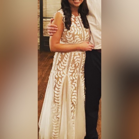 Bronx and Banco White Lace Midi Dress - Picture 13 of 13